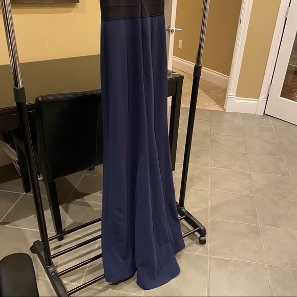 BCBG Gown | BCBCMAXAZRIA Arabella Navy and Black Dress - Picture 8 of 14